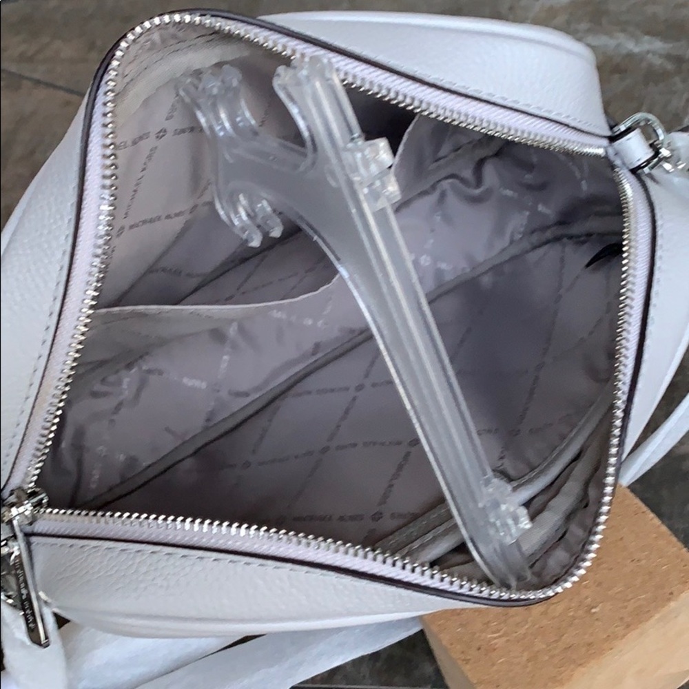 MICHAEL KORS FULTON LG EW CROSSBODY - Picture 8 of 16